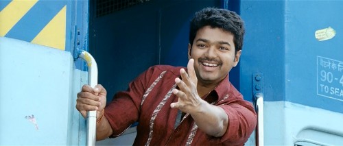 Velayudham2011720p.BluRay.DTS.x264-Desman.mkv_snapshot_00.16.33_2017.04.30_09.02.05.jpg