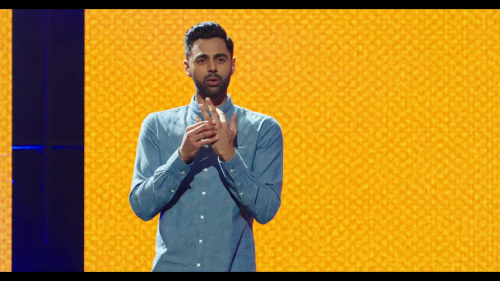 HasanMinhaj-HomecomingKing2017-720p-WebDL-AVC-ESubDDR.mkv_snapshot_00.01.04_2017.07.28_23.08.41.png