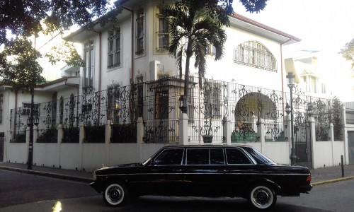 CLASSIC-BARRIO-AMON-MANSION-COSTA-RICA-LIMOUSINE.jpg