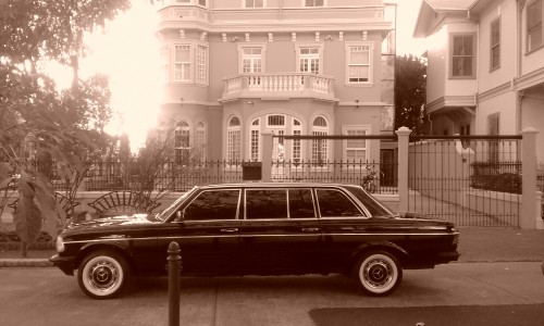 Edificio-del-Centro-de-Cine-en-Barrio-Amon-COSTA-RICA-LIMOUSINE.jpg