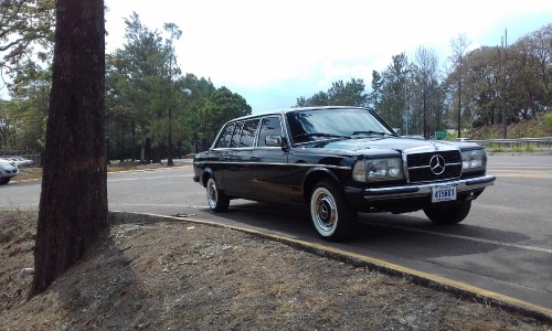 COSTA-RICA-HIGHWAY-2-LIMOUSINE-SERVICE.jpg