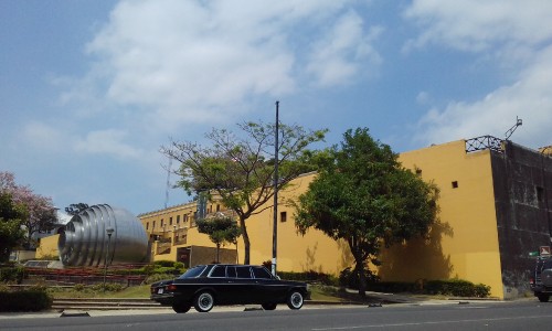 Museo-Nacional-de-Costa-Rica-300D-LIMOUSINE.jpg