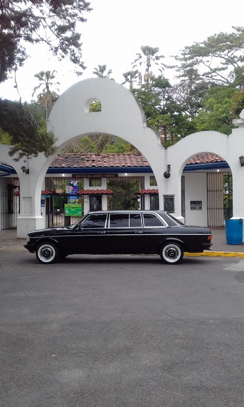 Parque-Zoologico-Nacional-Simon-Bolivar-Barrio-Amon-COSTA-RICA-LIMO.jpg