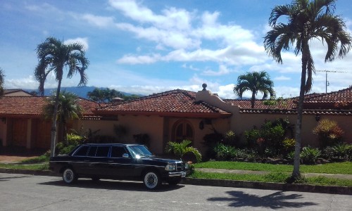 LARGE-TROPICAL-MANSION.-COSTA-RICA-MERCEDES-300D-SERVICE..jpg