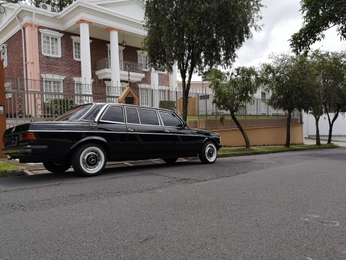 BRICK-MANSION-SAN-PEDRO-COSTA-RICA.-300D-MERCEDES-LIMOUSINE-SERVICE.jpg