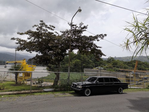 hydroelectric-Cachi-Dam.-COSTA-RICA-LIMOUSINE-SERVICE-300D-W123.jpg